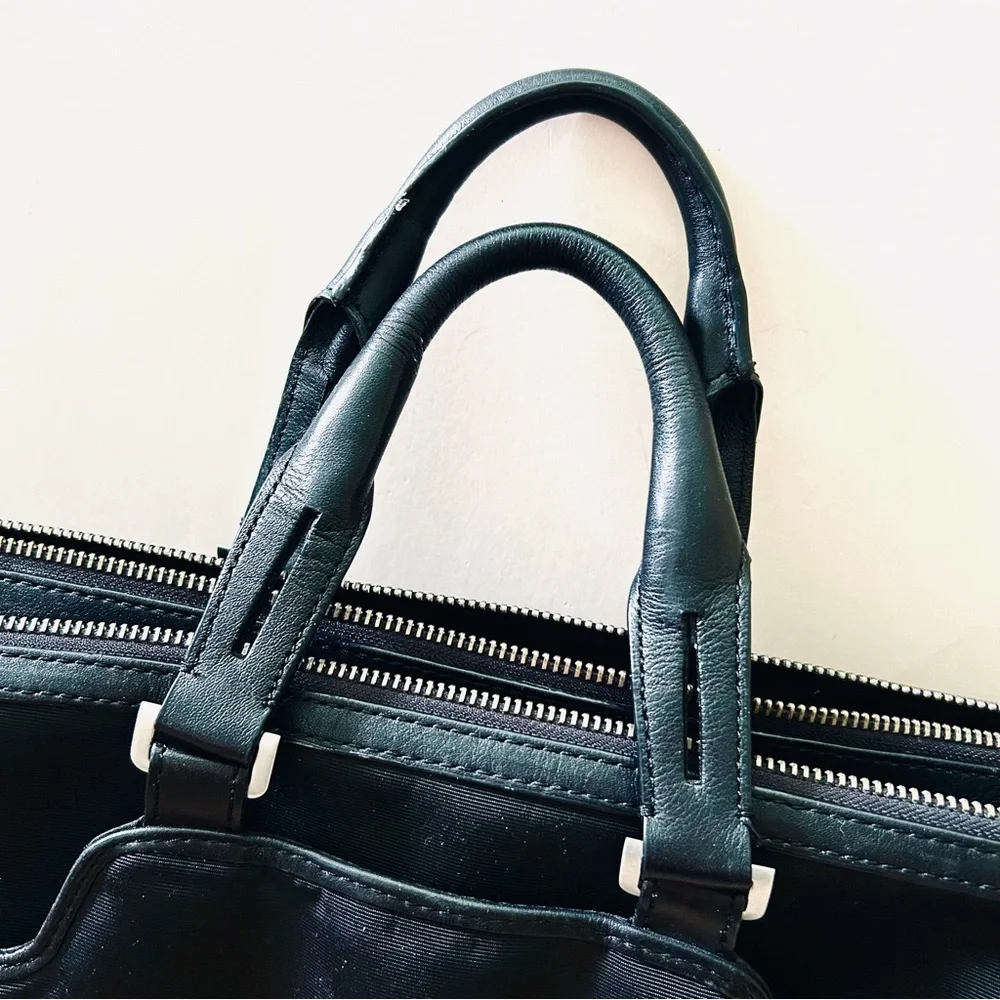 Piquadro Italian Leather & Nylon Unisex Briefcase Gently Used